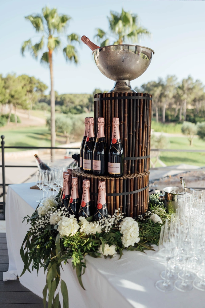 115- Ana Adriana Photography June 14 2025 Sneak Peek Sekt beim Empfang