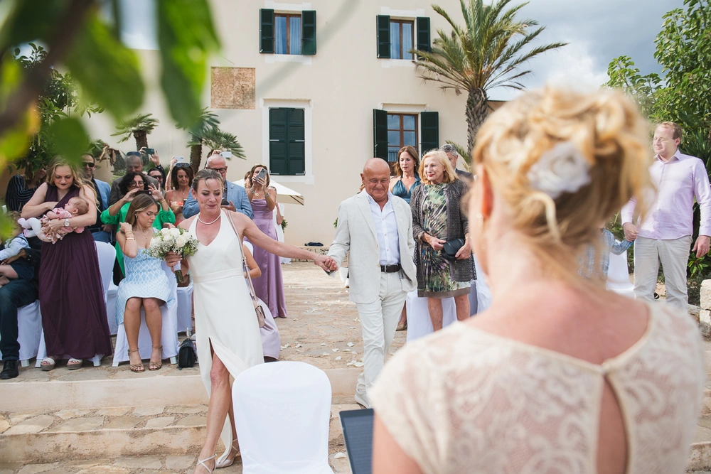 Saskia & Jürgen Ziehen gemeinsam ein Hotel Carossa