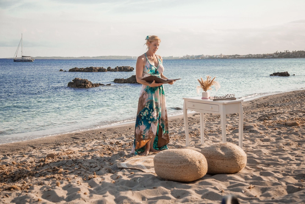 Vorbereitung auf die Hochzeit am Strand